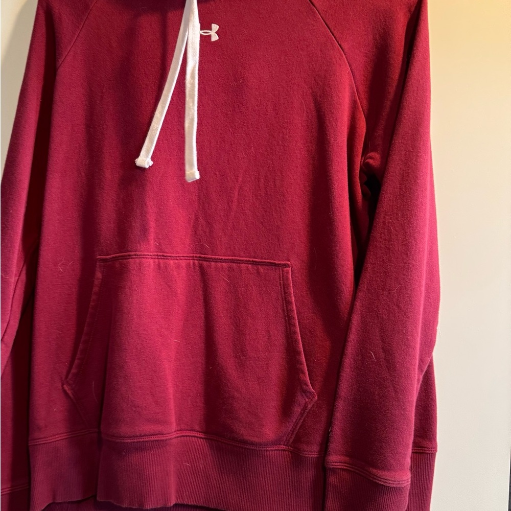 Under Armour Men's Burgundy Hoodie